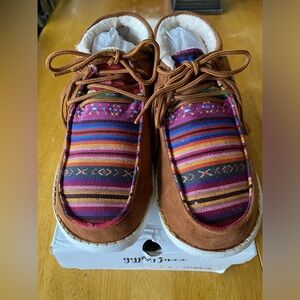 Women’s size 7.5 Gypsy Jazz moccasins